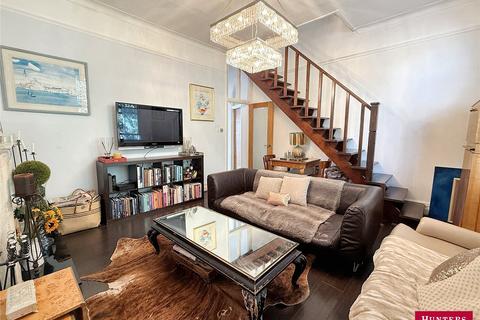 3 bedroom duplex for sale, Station Road, New Barnet, Barnet, EN5