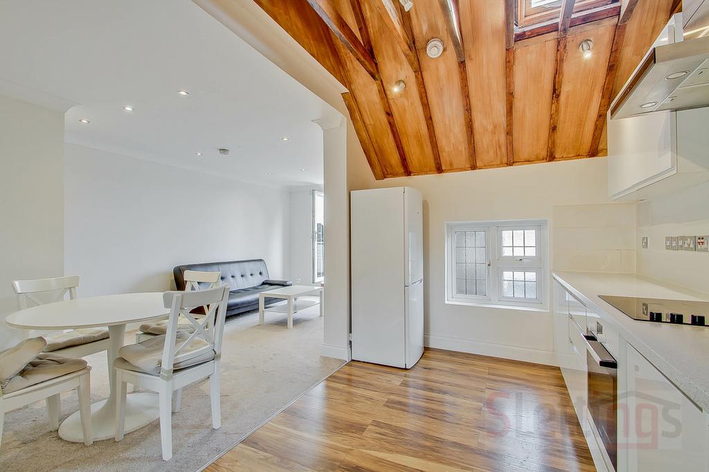 Two-bedroom,modern apartment with terrace.Ashcomb