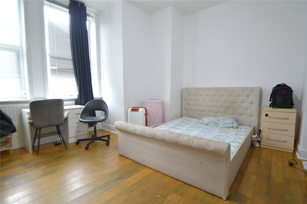 Apartment in Croydon - View 2