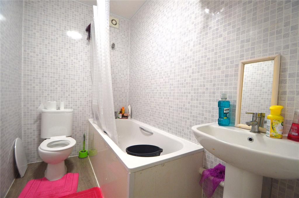 Apartment in Croydon - View 5