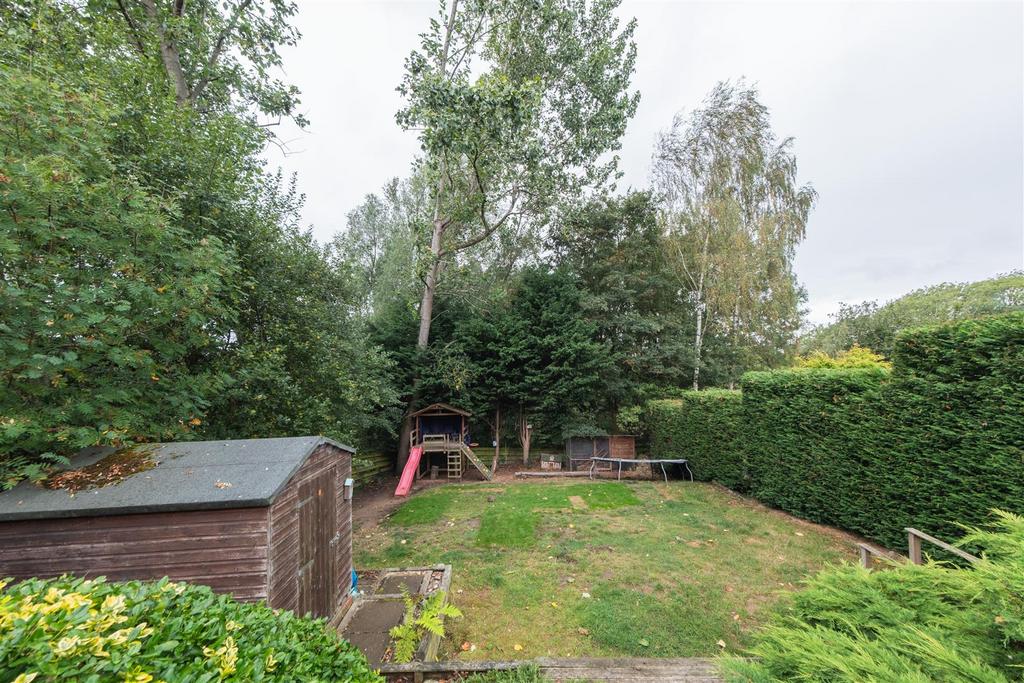 6 Warren Close-034.jpg