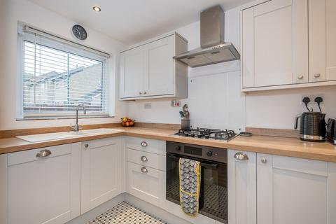 20 Drake Close, Horsham, RH12 5UB