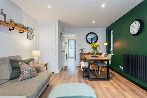 20 Drake Close, Horsham, RH12 5UB