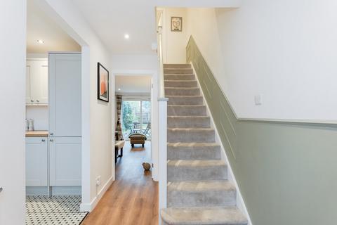 20 Drake Close, Horsham, RH12 5UB