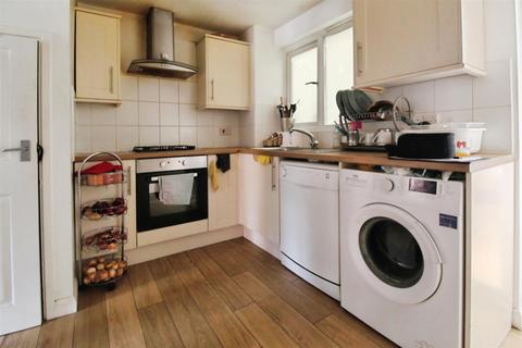 undefined, Braemar Gardens, Slough