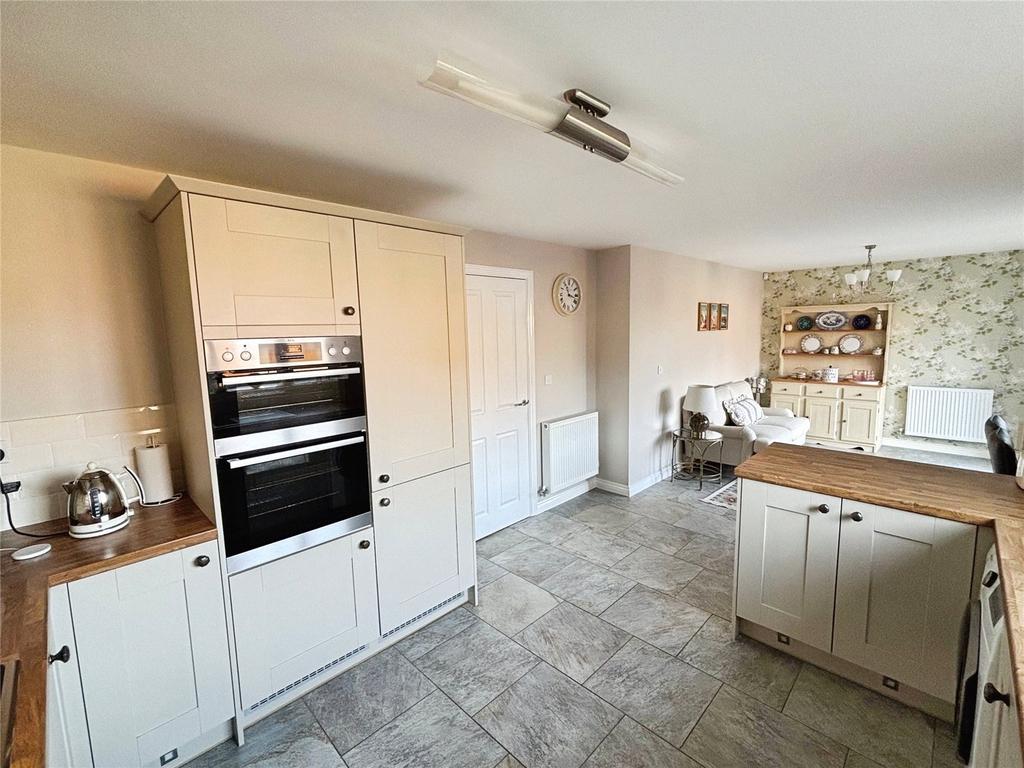 Kitchen Living Area