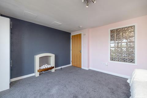 2 bedroom flat for sale, 4/24 Robertson Gait, Slateford EH11 1HJ