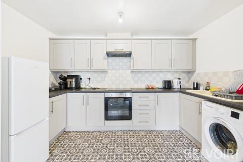 2 bedroom flat for sale, West Avenue, Hartshill, Stoke On Trent, ST4