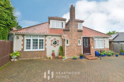 3 bedroom detached bungalow for sale, Watford Road, St. Albans, AL2 3JZ
