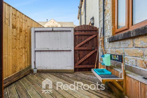 2 bedroom semi-detached house for sale, Holmfirth, West Yorkshire HD9
