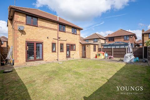 4 bedroom detached house for sale, Jarvis Road, Canvey Island, SS8