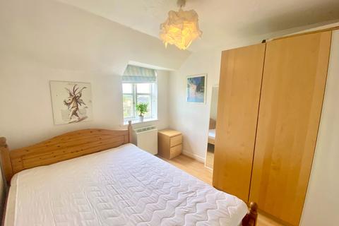 1 bedroom in a house share to rent, Rembrandt Way, Reading. RG1