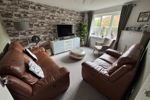 4 bedroom detached house for sale, Lovesay Avenue, Nottingham, NG15