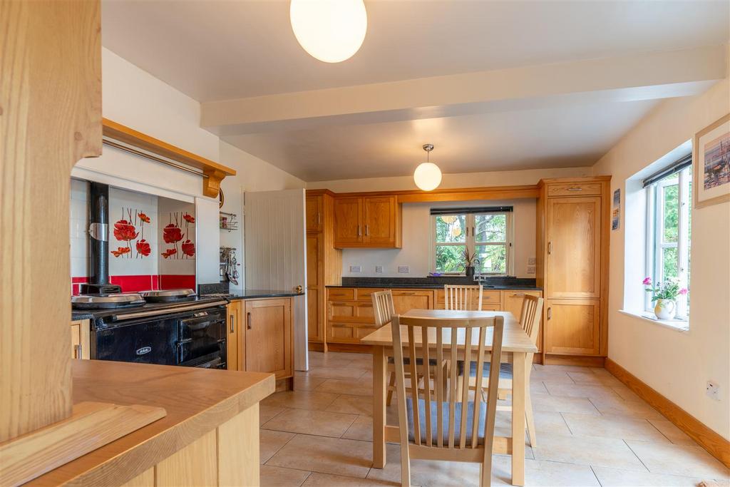 Farmhouse Kitchen/ Breakfast Room