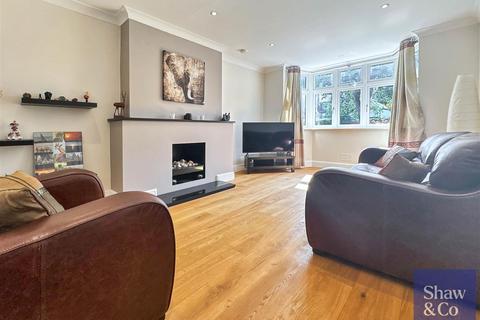 4 bedroom semi-detached house for sale, Court Close, Twickenham TW2