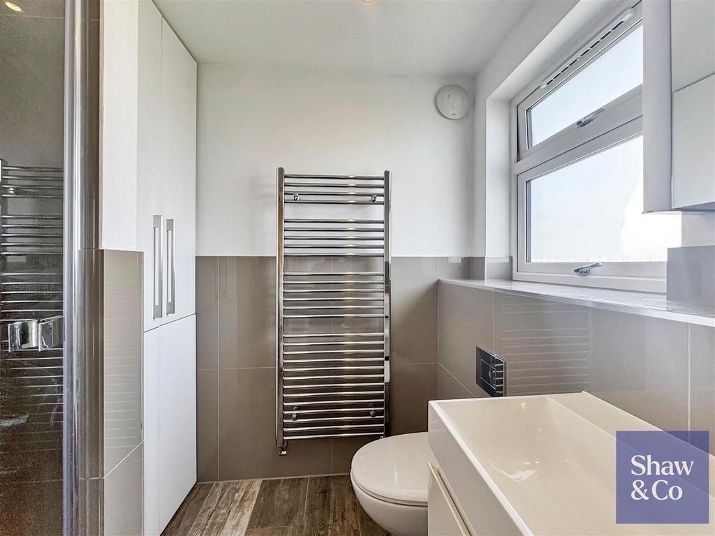 En-Suite.jpeg
