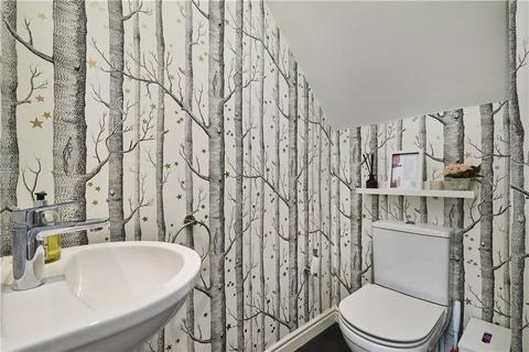 22 Heatherside, Baildon, Shipley, BD17 5LG