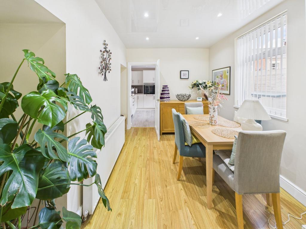 Breakfast Room