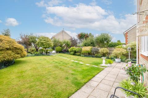 12 Farthing Combe, Axbridge, BS26 2DR