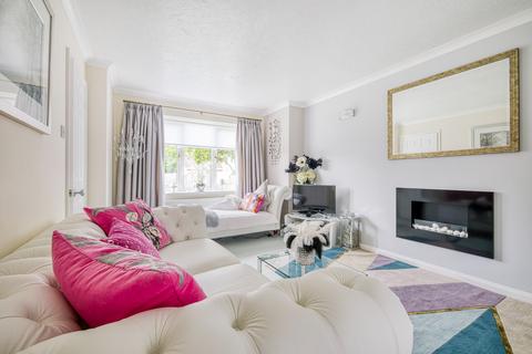 12 Farthing Combe, Axbridge, BS26 2DR