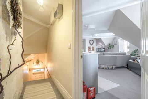 2 bedroom apartment for sale, Central Bradford-On-Avon