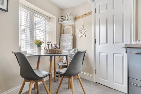 2 bedroom apartment for sale, Central Bradford-On-Avon