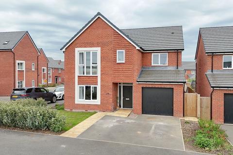 5 bedroom detached house for sale, Rowan Drive, Burton-on-Trent DE14