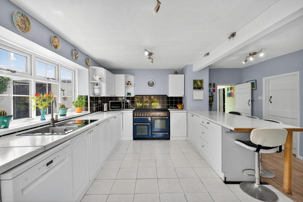 SOCIAL KITCHEN SPACE ii.jpg
