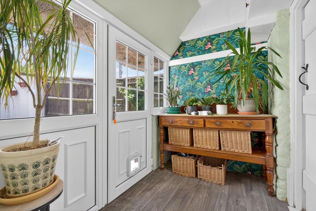 REAR CLOAK ROOM.jpg
