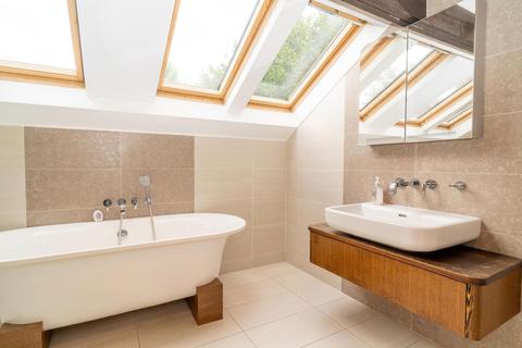 5 bedroom detached house for sale, Scatterdells Lane, Kings Langley WD4