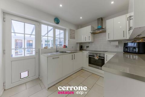 12 Abbey Close, Bromsgrove, B60 2RA