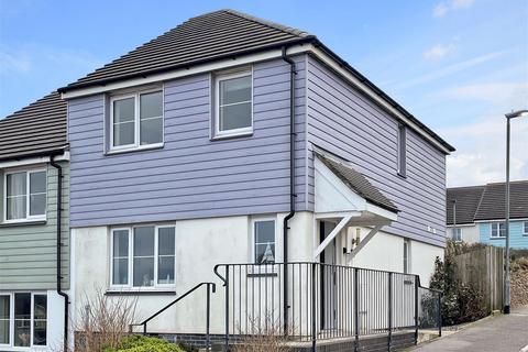 3 bedroom terraced house to rent, Tregea Close, Portreath, Redruth