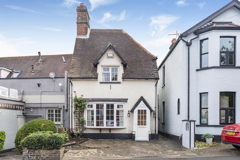 3 bedroom semi-detached house for sale, Ashtead Village
