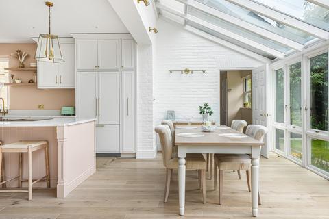 3 Cartwright Way, London, SW13 8HD
