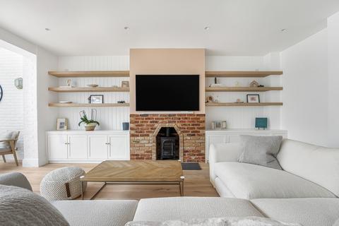 3 Cartwright Way, London, SW13 8HD