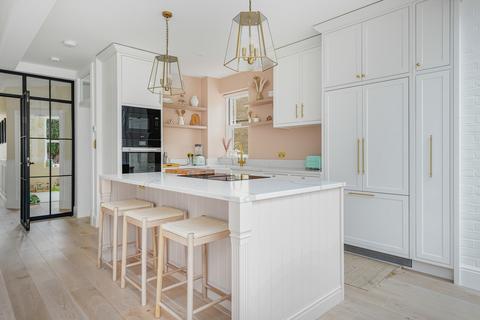 3 Cartwright Way, London, SW13 8HD