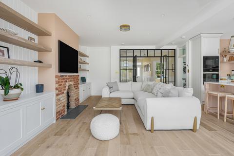 3 Cartwright Way, London, SW13 8HD