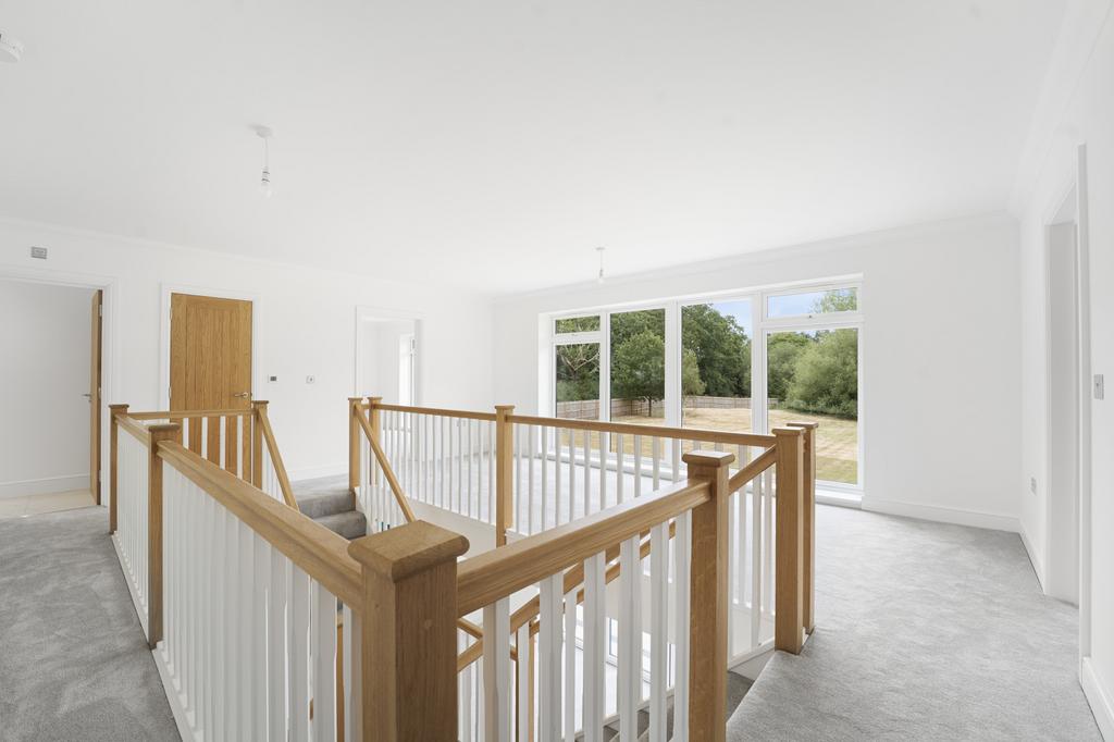 Galleried Landing (P1)