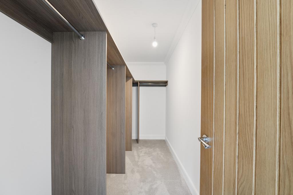 Walk in Wardrobe (P1)