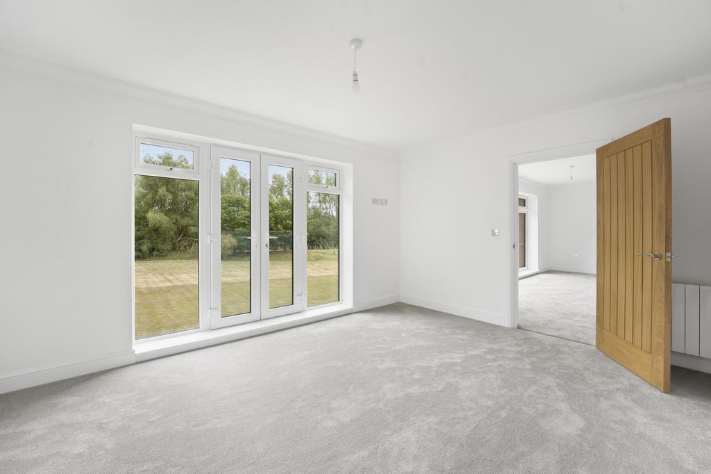 Main Bedroom  (P1)
