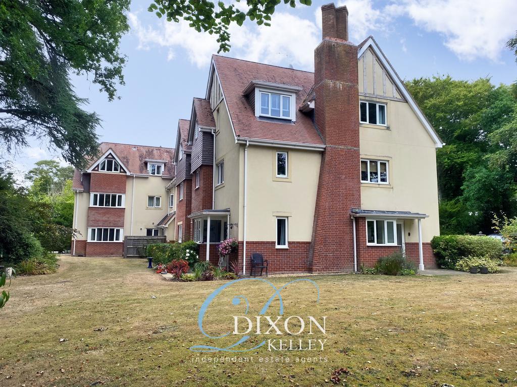 Close to amenities