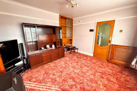 3 bedroom semi-detached house for sale, Ingram Road, Bloxwich, Walsall, WS3
