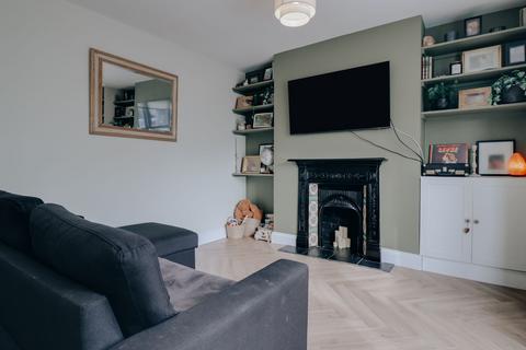 2 Oxhey Avenue, Watford, WD19 4HG