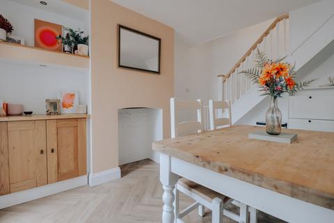 2 Oxhey Avenue, Watford, WD19 4HG