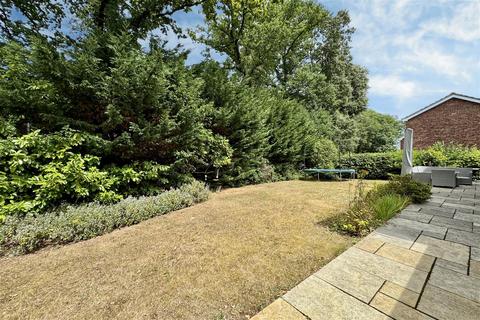 undefined, Chiddingfold * No Onward Chain*