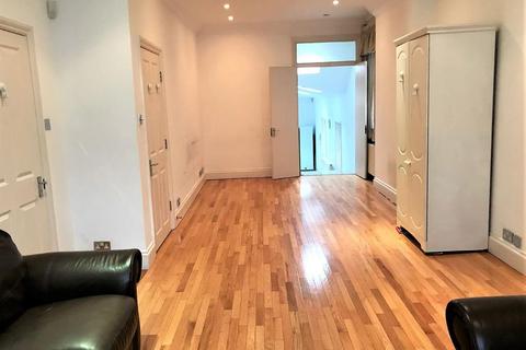 undefined, Johns Avenue, London