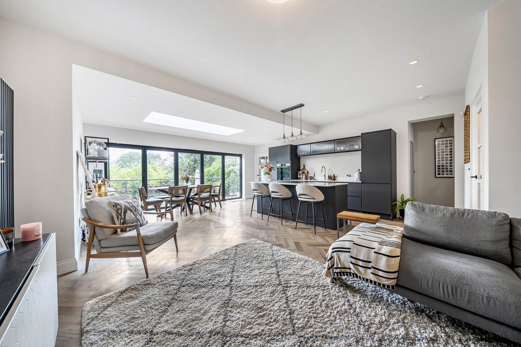 Kitchen/Reception