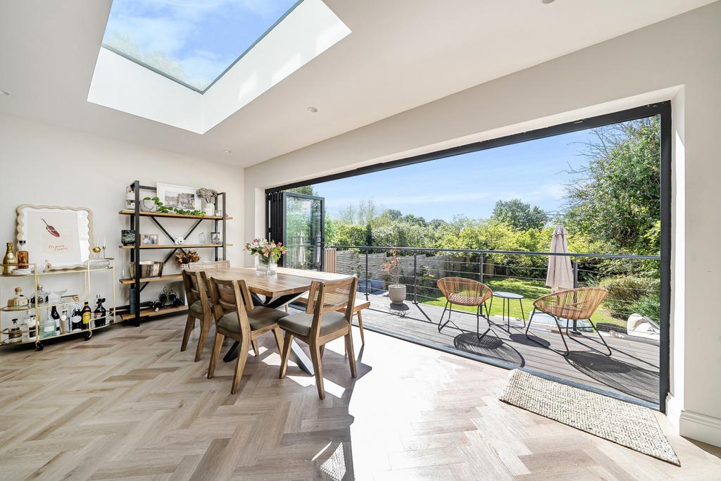Kitchen/Reception