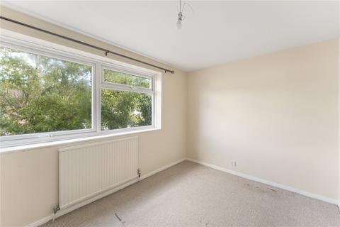 2a Orchard Drive, Uxbridge, UB8 3AE