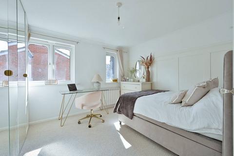 1 bedroom flat for sale, Southwold Road, Watford, WD24